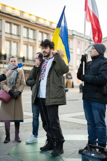 Manifestacja na Rynku Kościuszki po ataku na Ukrainę