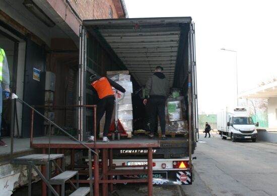 Pierwszy transport z wojewódzkiego magazynu darów
