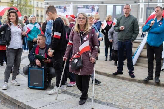 Marsz "Lockdown źródłem inflacji"