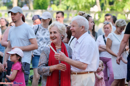 Potańcówka w Ogrodach Pałacu Branickich