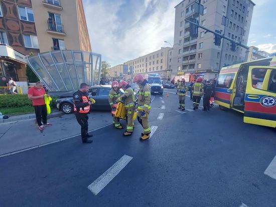 2022.07.28 - Wypadek z udziałem karetki w centrum Białegostoku