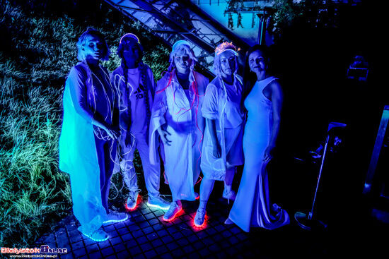 Kobiety Wschodu "Future in now"