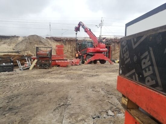 Budowa stacji Zielone Wzgórza