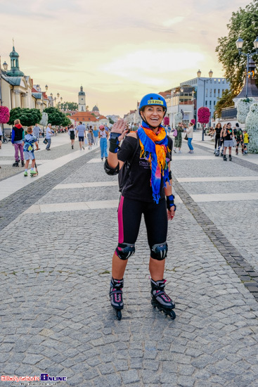 Nightskating Białystok. 3 przejazd rolkarzy