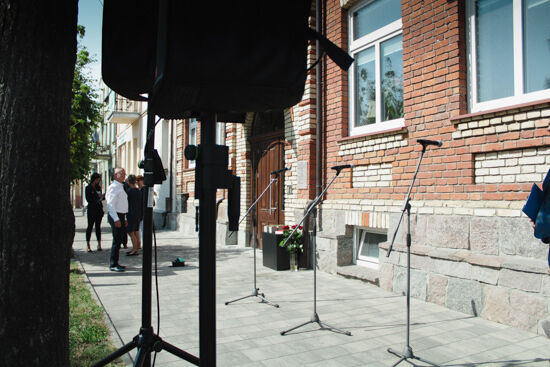 Odsłonięcie Stolperstein (kamieni pamięci) poświęconych rodzinie Samuela Pisara