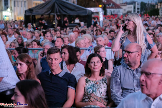"Skrzypek na dachu" na Rynku Kościuszki