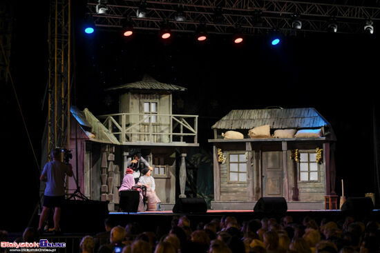 "Skrzypek na dachu" na Rynku Kościuszki