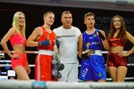 Były mistrz świata Dariusz Michalczewski nagradzał młodych adeptów boksu