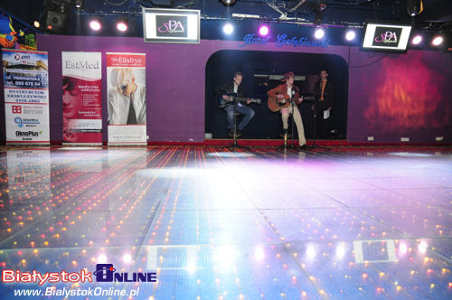 Charytatywny Pokaz Mody "Strike a Pose"