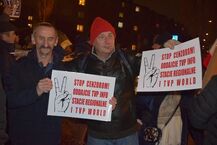 Protest przed siedzibą TVP3 Białystok