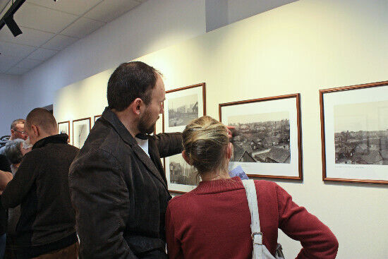 2024.04.05 - Wernisaż wystawy "Będę robił zdjęcia, jak domy burzą, jak bloki budują"