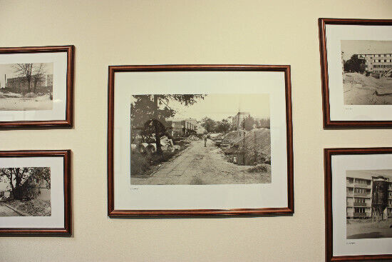 2024.04.05 - Wernisaż wystawy "Będę robił zdjęcia, jak domy burzą, jak bloki budują"