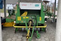 Szkoła wyprzedaje sprzęty rolnicze