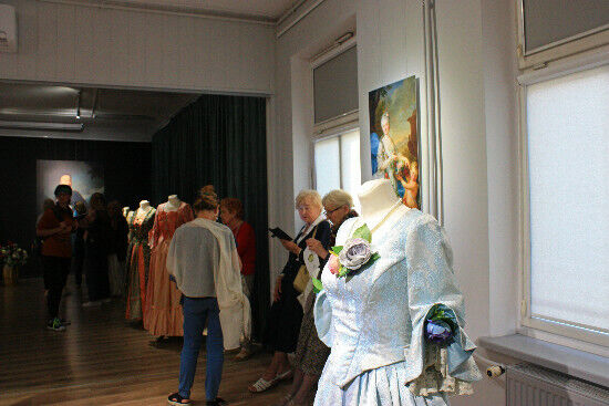 2024.06.14 - Wernisaż wystawy "La mode francaise - Portrety"