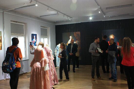 2024.06.14 - Wernisaż wystawy "La mode francaise - Portrety"