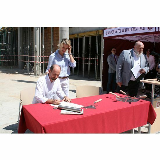 Wmurowanie kamienia węgielnego pod budynek wydziału nauk humianistycznych 