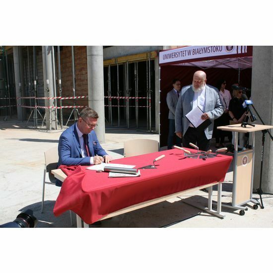 Wmurowanie kamienia węgielnego pod budynek wydziału nauk humianistycznych 