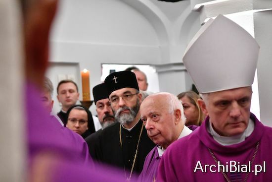 Pogrzeb arcybiskupa Edwarda Ozorowskiego