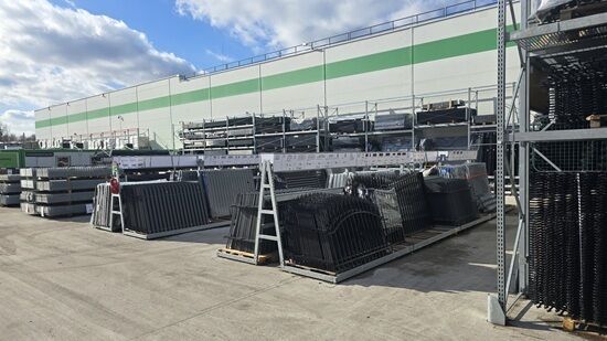 Ogród zewnętrzny w Leroy Merlin 