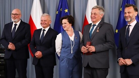 Aktorzy Teatru Dramatycznego z prestiżowymi odznaczeniami państwowymi