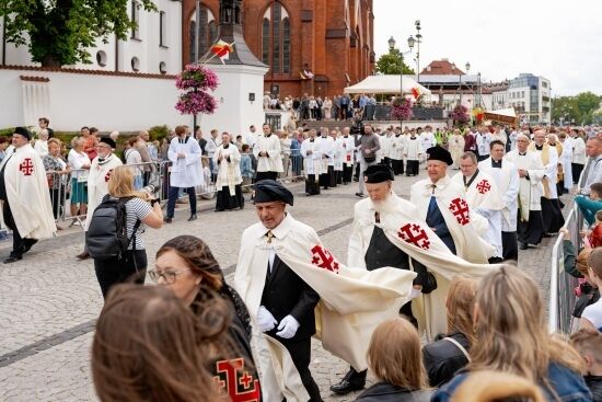 2025.06.19 - Boże Ciało. Procesja Eucharystyczna ulicami Białegostoku