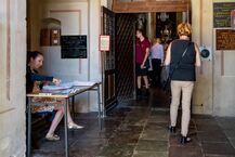 Krypty, podziemia i wnętrze Kościoła Farnego w Białymstoku