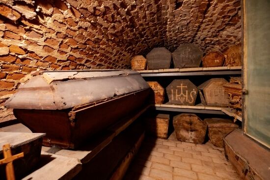 2025.08.02 - Krypty, podziemia i wnętrze Kościoła Farnego w Białymstoku