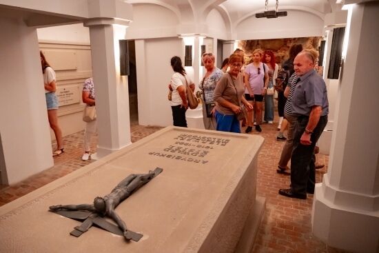 2025.08.02 - Krypty, podziemia i wnętrze Kościoła Farnego w Białymstoku