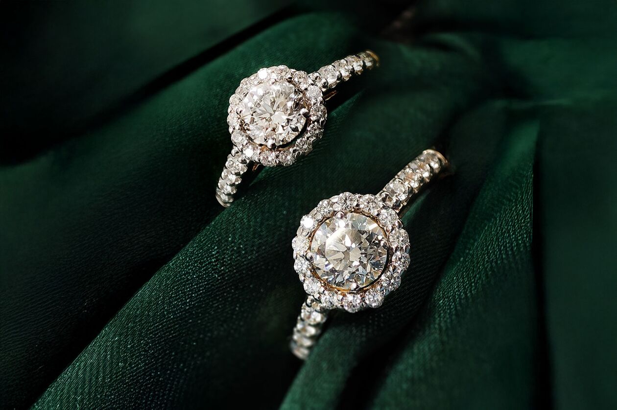 Biżuteria z diamentami – idealny prezent pod choinkę