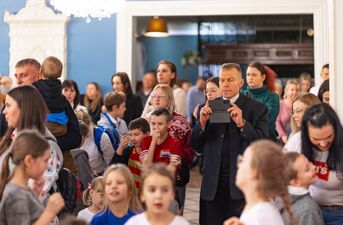 Święty Mikołaj z Finlandii spotkał się z dziećmi w Dworze Czarneckiego