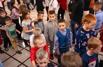 Święty Mikołaj z Finlandii spotkał się z dziećmi w Dworze Czarneckiego