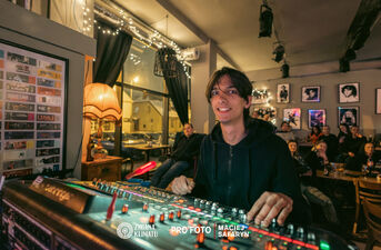 Drobna Zmiana Festival: Runy + NOSaY