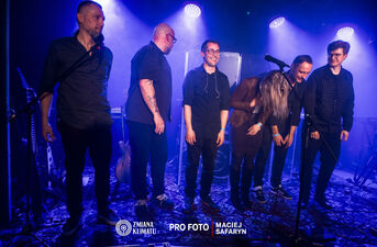 Drobna Zmiana Festival: Distant Look