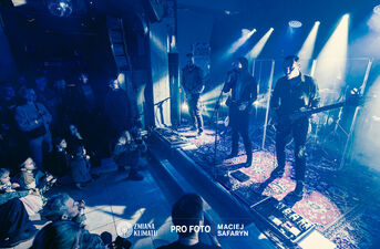 Drobna Zmiana Festival: Distant Look