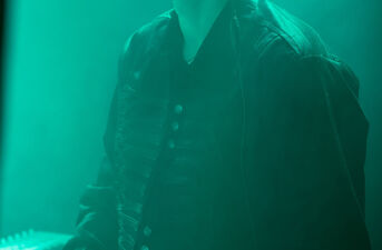 Drobna Zmiana Festival: Distant Look