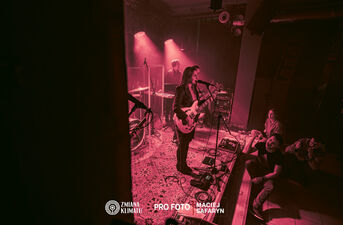 Drobna Zmiana Festival: Distant Look