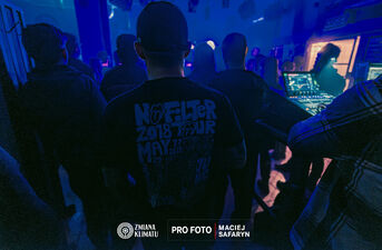 Drobna Zmiana Festival: Distant Look