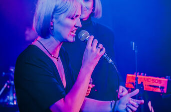 Drobna Zmiana Festival: W Dobrym Tonie