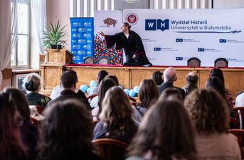 Dzień Azjatycki UwB