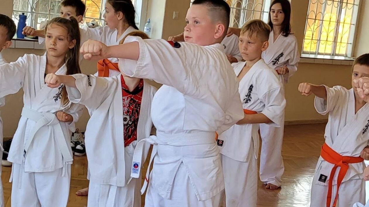 Piotr Sawicki. Mistrz karate, który swoją pracę zaczyna poza matą