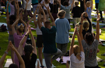 Próba bicia rekordu na największą lekcję jogi