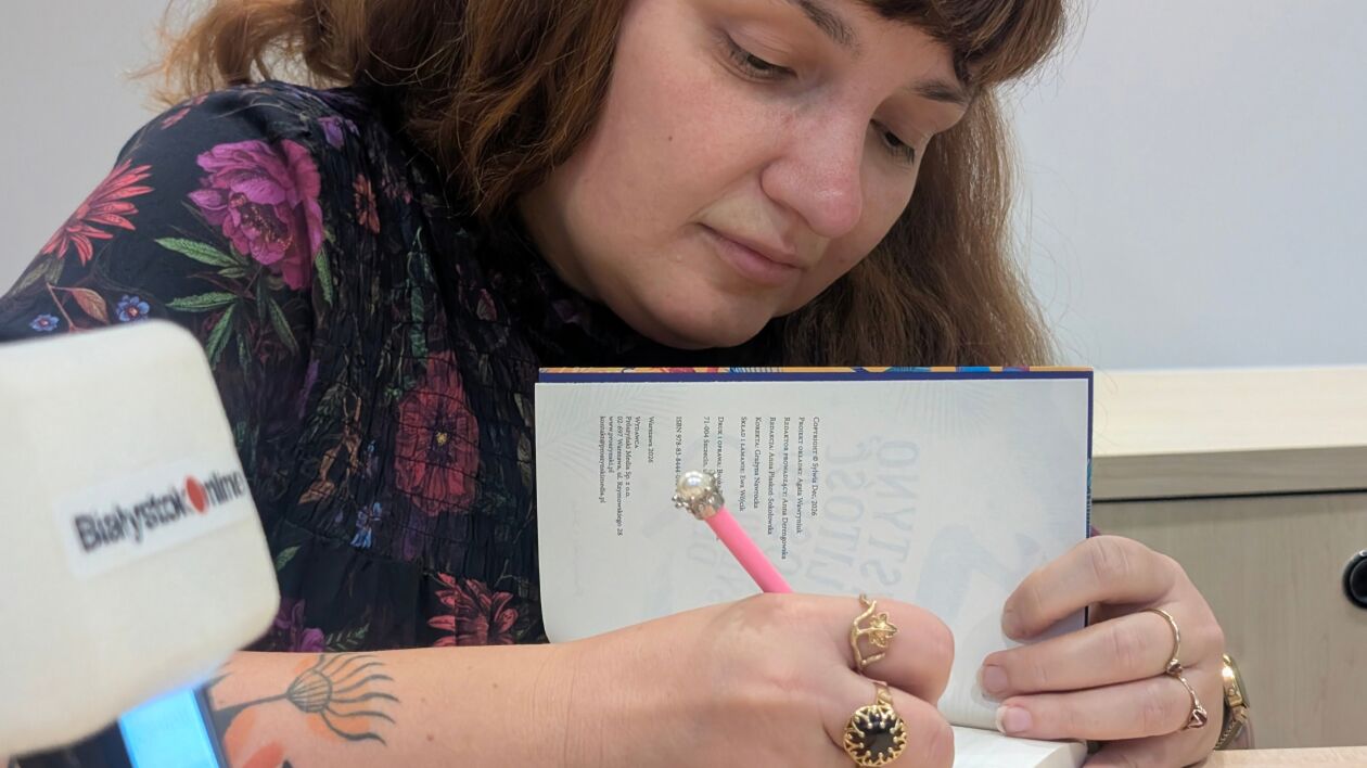 Krystyna na Teneryfie, demony i rodzinne problemy. Rozmowa z Sylwią Dec
