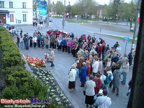 Marsz miesiąc po śmierci Jana Pawła II