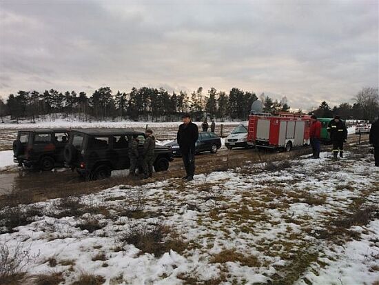 Saperzy walczyli z zatorem rzeki