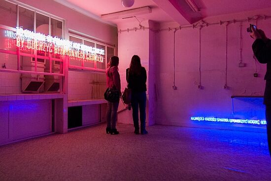 Historia i utopia - wystawa Huberta Czerepoka w Galerii Arsenał