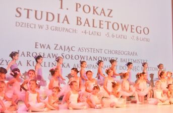 Występ Studia Baletowego OiFP