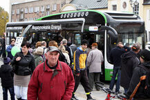 Festyn na Rynku Kościuszki i prezentacja autobusu hybrydowego