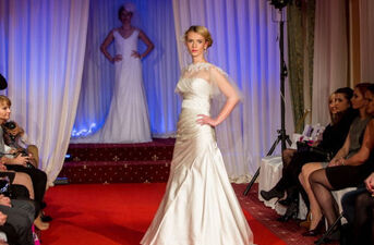Wydarzenie charytatywne Pokaż Serce PRONOVIAS Fashion Show