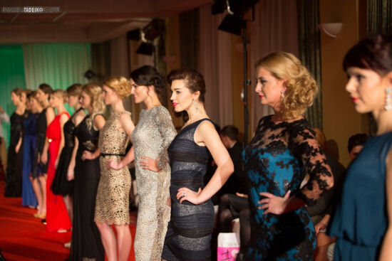 Suknie wieczorowe z salonów Mon Cheri i Bellissima