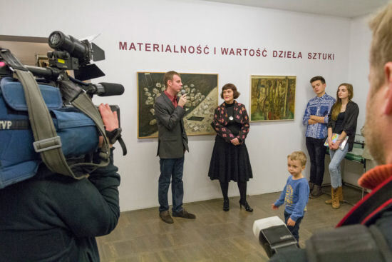 Wernisaż wystawy "Materialność i wartość dzieła sztuki" w Galerii Arsenał